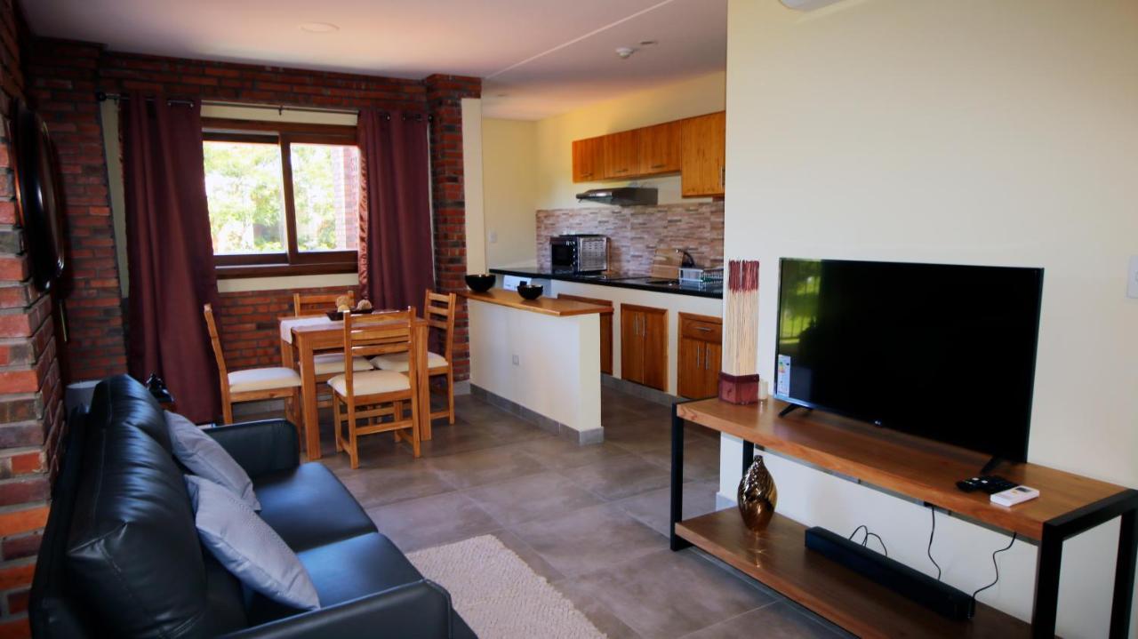 San Lorenzo de la Frontera Aparthotel Los Laureles מראה חיצוני תמונה